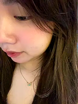 Snapshot of Hotellinh12 chatting on October 29, 4:53 pm Hotellinh12 online show from October 29, 4:53 pm