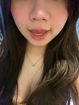 Snapshot of Hotellinh12 chatting on November 20, 1:44 pm Hotellinh12 online show from November 20, 1:44 pm