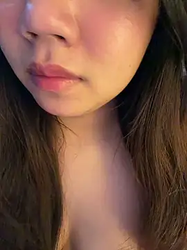 Hotellinh12 online show from May 31, 4:14 pm