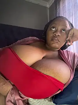 Chubbykarisma27 online show from May 8, 1:38 pm