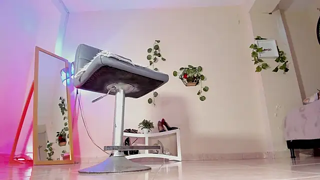 thais dreams online show from October 6, 12:35 pm