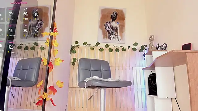 thais dreams online show from April 7, 1:00 pm