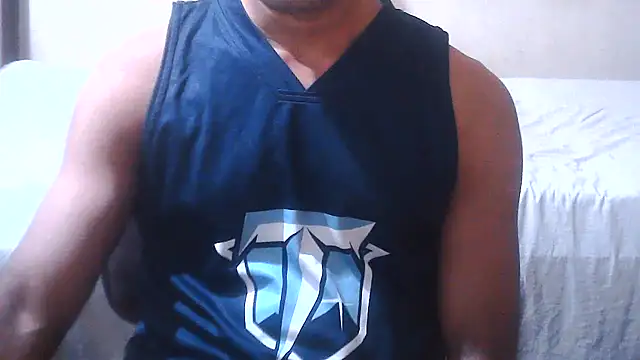 Snapshot of ROCKY_USA_18 chatting on May 27, 9:12 pm ROCKY USA 18 online show from May 27, 9:12 pm