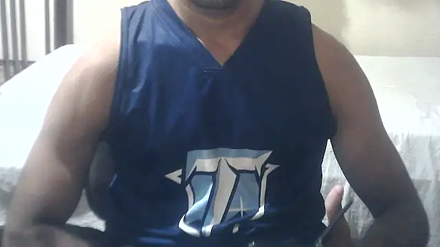 Snapshot of ROCKY_USA_18 chatting on June 1, 1:57 pm ROCKY USA 18 online show from June 1, 1:57 pm