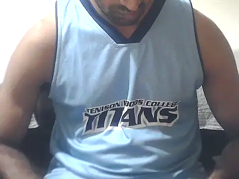 Snapshot of ROCKY_USA_18 chatting on June 3, 2:33 pm ROCKY USA 18 online show from June 3, 2:33 pm