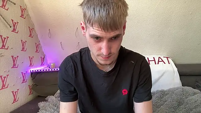 Cookieboy88 online show from April 1, 4:37 pm