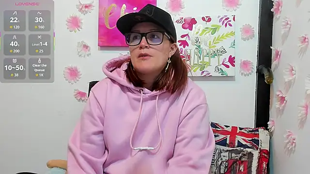 amberr34 online show from September 18, 2:35 am
