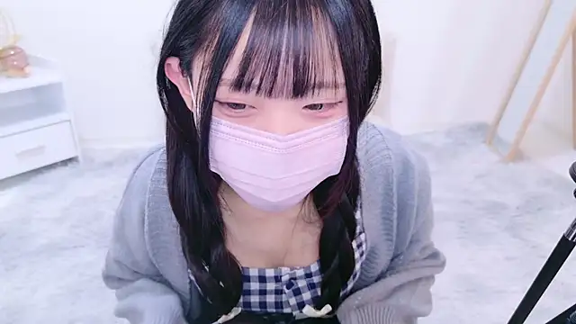 Suzu ch xx online show from December 30, 9:40 pm