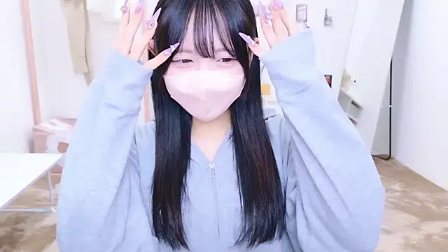 Suzu ch xx online show from September 23, 1:03 pm