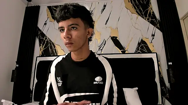 dikey 62 online show from February 15, 11:36 pm