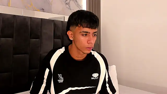 dikey 62 online show from March 15, 11:39 pm