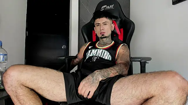 sergiio mesa27 online show from April 2, 11:46 pm