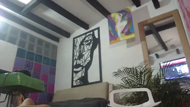 thirstymoonxx online show from June 7, 4:38 am