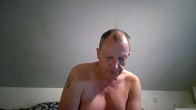 chubbybear2cum online show from June 6, 4:39 am