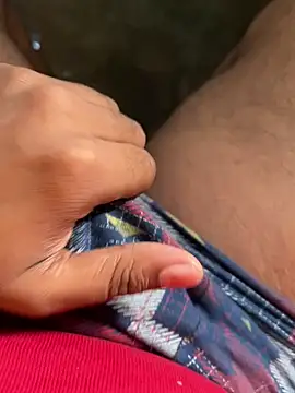 Snapshot of pussychaser1234 chatting on December 10, 9:44 am pussychaser1234 online show from December 10, 9:44 am