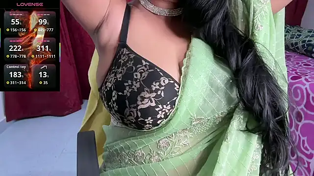 Snapshot of Aishwarya_101_ chatting on February 2, 3:00 pm Aishwarya 101 online show from February 2, 3:00 pm