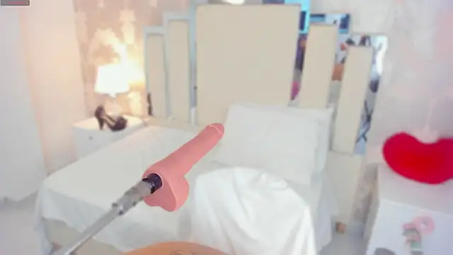 Miliaangeles online show from February 1, 8:46 am