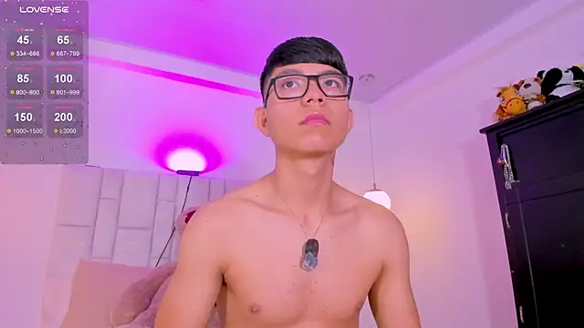 CodyTwink online show from April 15, 1:29 pm