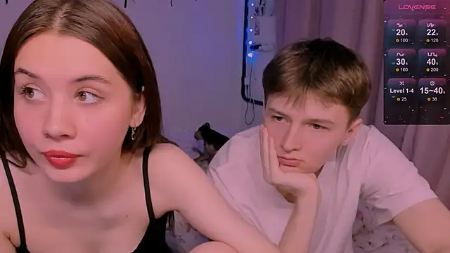 CoddleWeeper  online show from April 24, 4:20 pm