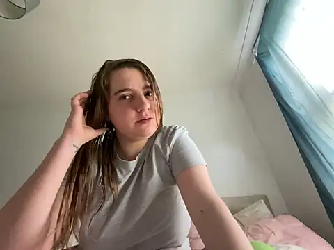 EvieRoseex online show from October 31, 9:43 am