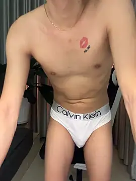 Snapshot of MinhTuanLive chatting on February 14, 6:32 am MinhTuanLive online show from February 14, 6:32 am