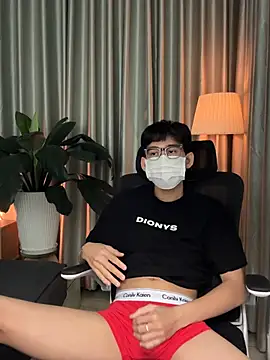 Snapshot of MinhTuanLive chatting on February 17, 6:21 am MinhTuanLive online show from February 17, 6:21 am