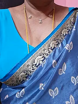 Snapshot of ananya956 chatting on June 3, 4:23 pm ananya956 online show from June 3, 4:23 pm