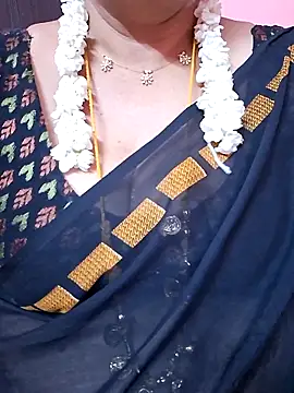 Snapshot of ananya956 chatting on June 8, 6:03 am ananya956 online show from June 8, 6:03 am