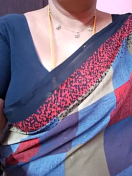 Snapshot of ananya956 chatting on June 18, 9:25 am ananya956 online show from June 18, 9:25 am