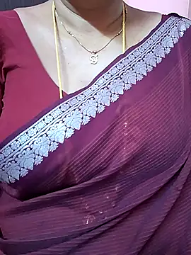 Snapshot of ananya956 chatting on June 29, 8:31 pm ananya956 online show from June 29, 8:31 pm