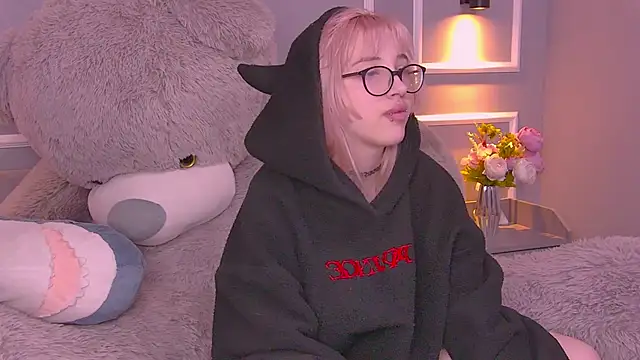 AmayaSakura online show from February 1, 9:40 pm