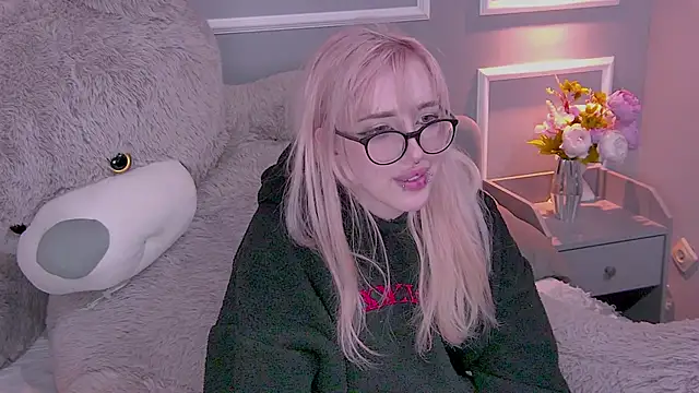 AmayaSakura online show from February 4, 9:52 pm