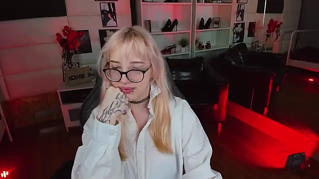 AmayaSakura online show from February 5, 9:18 pm