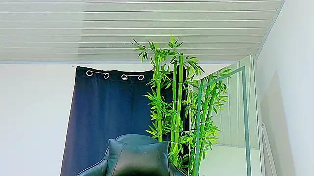 scarlet-jonesx online show from November 27, 8:55 pm