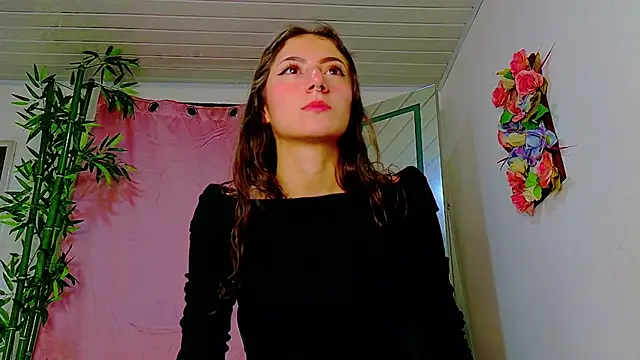 scarlet-jonesx online show from May 16, 12:18 am