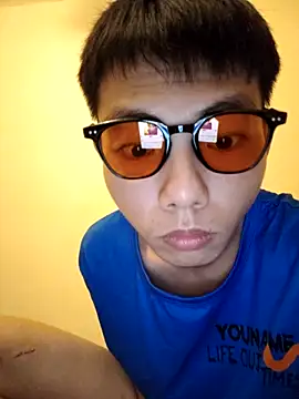 Snapshot of LiuQianXi5726 chatting on October 4, 1:20 pm LiuQianXi5726 online show from October 4, 1:20 pm