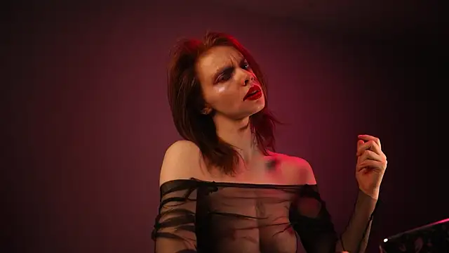 ginger hugs online show from April 17, 10:13 pm