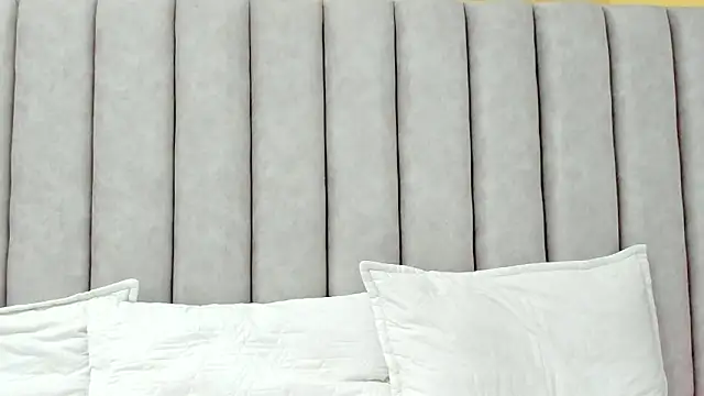 FreyaMoller online show from March 7, 7:00 pm