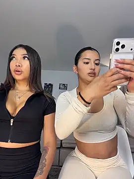 Kimm khalifa online show from May 31, 11:17 pm