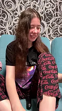 Kimi Ass online show from July 7, 9:02 am