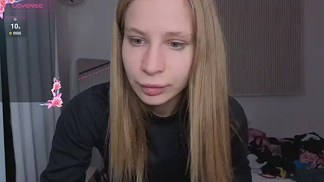 Elis Fox online show from February 16, 7:04 am