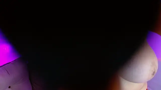 Snapshot of milfrousse chatting on June 24, 10:20 pm milfrousse online show from June 24, 10:20 pm
