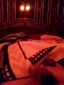 Snapshot of AHMED0233 chatting on February 4, 1:22 am AHMED0233 online show from February 4, 1:22 am