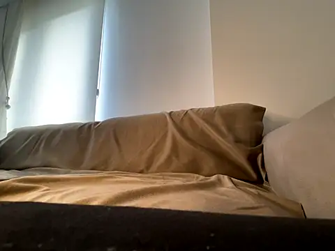 khaaleesiii online show from September 15, 8:14 am