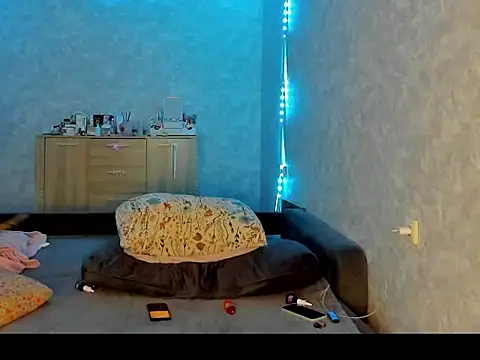 Evaaa Babiesss online show from April 22, 6:09 pm