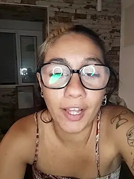 Snapshot of blvckbabyweed07 chatting on April 3, 8:40 pm blvckbabyweed07 online show from April 3, 8:40 pm