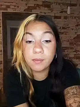 Snapshot of blvckbabyweed07 chatting on April 5, 9:01 pm blvckbabyweed07 online show from April 5, 9:01 pm