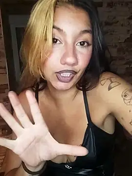 Snapshot of blvckbabyweed07 chatting on April 10, 11:20 pm blvckbabyweed07 online show from April 10, 11:20 pm