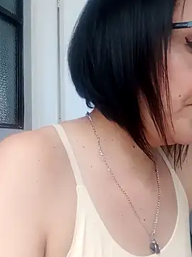 IsisBlake online show from March 3, 7:17 pm