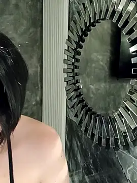 IsisBlake online show from March 17, 3:50 pm